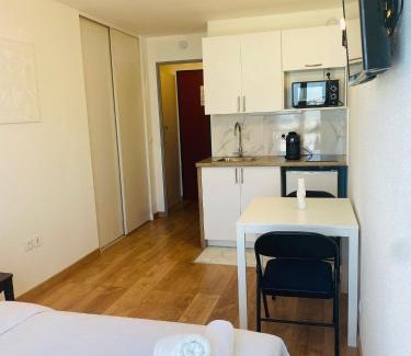 Gambetta Apartment | Appartement Privé La Défense Paris