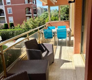 Sainte-Maxime Apartment | Appartement proche de la plage et du centre ville