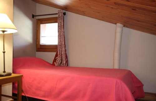 Montchavin Apartment | Appartement spacieux proche centre village avec balcon et vue Mont Blanc - FR-1-181-2479