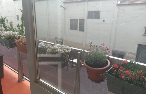 Charonne Apartment | Appartement Street-art