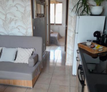 Le Cannet-des-Maures House | Appartement T1 plain pied