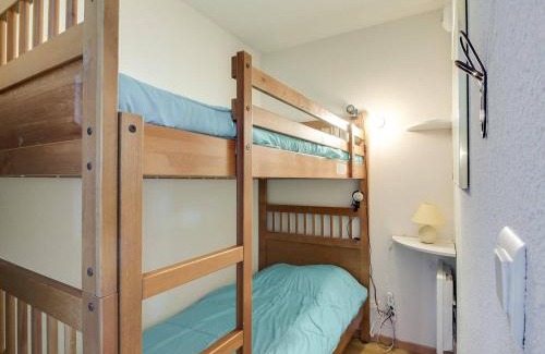 Cauterets Apartment | Appartement T2 cabine pour 6 pers, parking inclus, face aux télécabines - FR-1-401-19