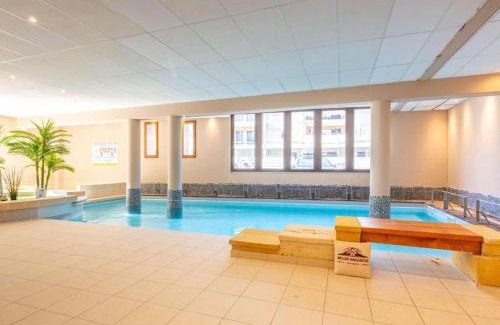 Saint-Lary-Soulan Apartment | Appartement T2+coin nuit 6 pers résidence de Cami Real au centre du village de saint Lary Soulan avec piscine intérieure+ sauna et hammam