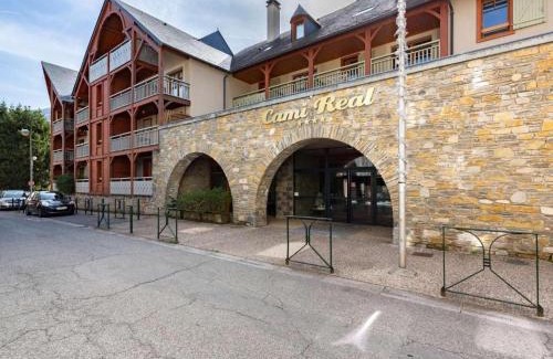 Saint-Lary-Soulan Apartment | Appartement T2+coin nuit 6 pers résidence de Cami Real au centre du village de saint Lary Soulan avec piscine intérieure+ sauna et hammam