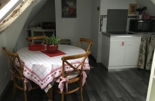 Arques Apartment | Appartement une chambre Avec Jardin