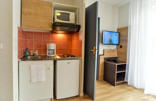 8th Arrondissement Apartment | Apparthotel Privilodges Lyon Lumière