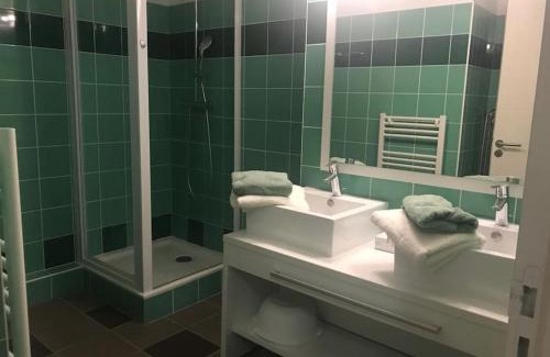 Baden Apartment | Appt à Baden au château de Kergonano