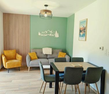 Peyragudes Apartment | Appt T3 bord du lac avec jardin