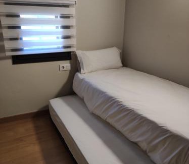 Vic Apartment | APT 3 Àtic acollidor al Centre de Vic - APTGARBI