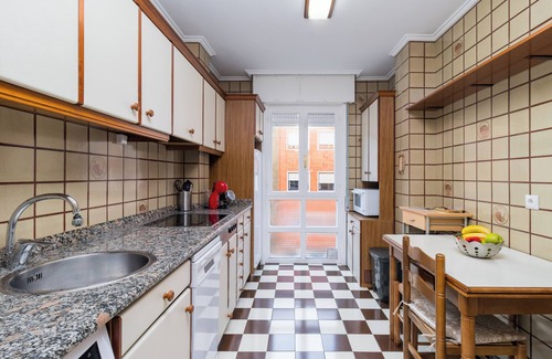 Colindres Condo | Apt 3H : Spacious and Cozy : Ideal for Families