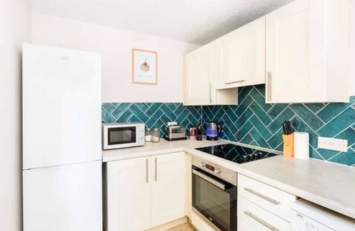 Leamington Spa Apartment | Apt 5 Chestnut Court - Leamington Spa