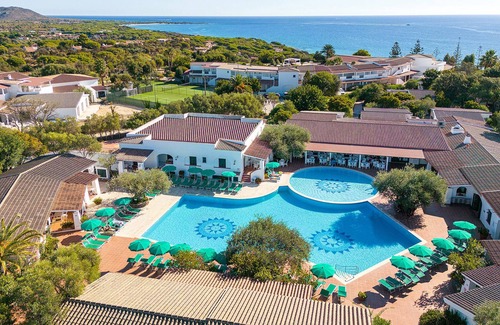 Sas Linnas Siccas Apartment | Apt. Dorata 2A with shared Swimming Pool