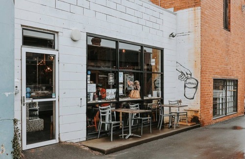 Devonport Apartment | Apt with Aircon & Loft Bedroom, Great Location