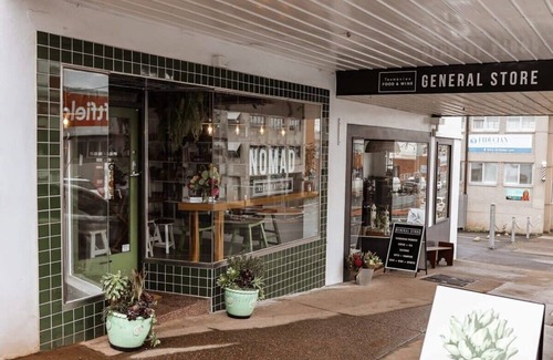 Devonport Apartment | Apt with Aircon & Loft Bedroom, Great Location