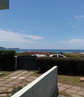 Foguete Apartment | Apto Pé na Areia - Wi-Fi Gratuito - Tranquilidade à beira mar