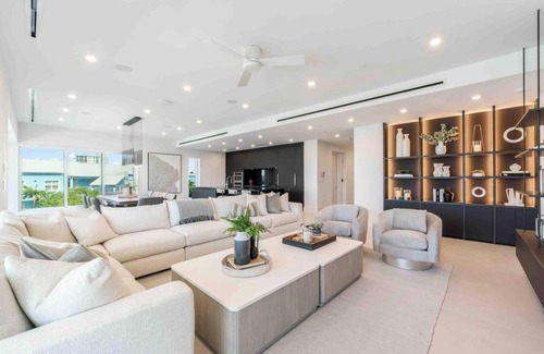 Seven Mile Beach Condo | Aqua #2: Full-Floor Luxury Condo on 7Mile Beach w/Oceanfront Terrace, Private Ho