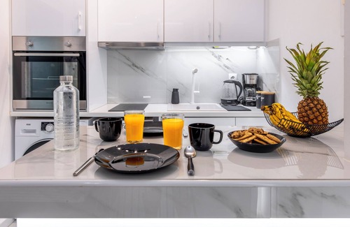 Piraeus Apartment | Aqua Bliss Piraeus - Private Jacuzzi & Luxury Stay