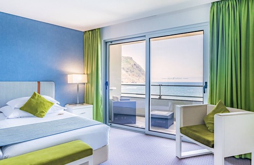 Porto Moniz Hotel | Aqua Natura Madeira Hotel