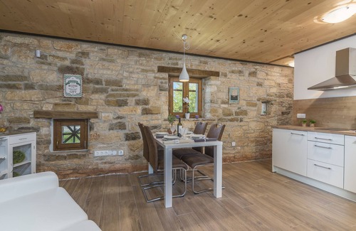 Groznjan Villa | Aquileia Residence # 2- peaceful, private garden, large pool, close to Grožnjan