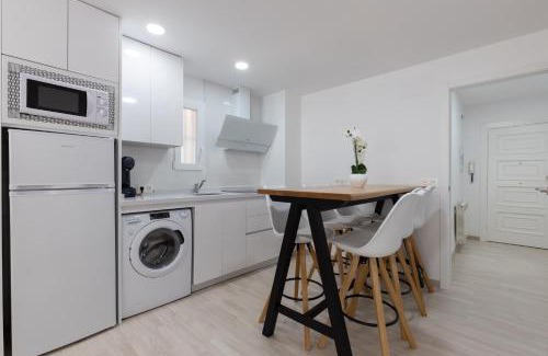 Camino de Ronda Apartment | Arabial 2