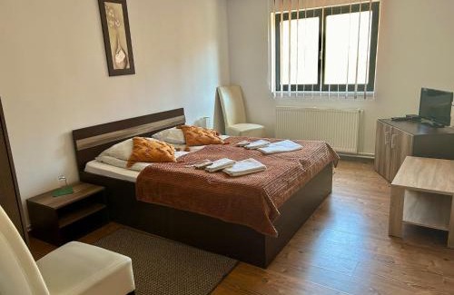 Sindominic Bed & Breakfast | Aranykakas étterem és panzió