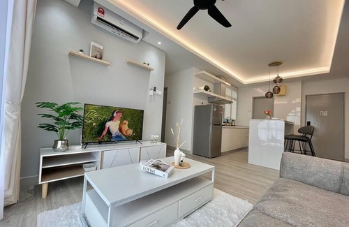 Taman Daya Apartment | ARC Austin Hills Residensi By Antlerzone