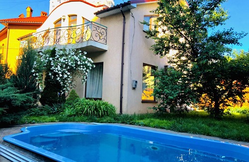 Prymors'kyi district House | Arcadia House