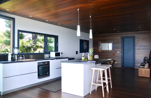 L'Houezel House | Architect house, 180 ° sea view, facing the Soufriere and the Saintes islands