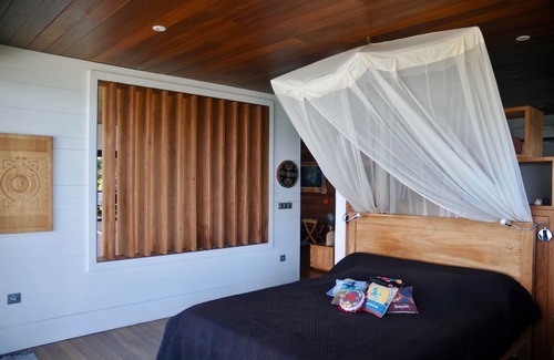 L'Houezel House | Architect house, 180 ° sea view, facing the Soufriere and the Saintes islands