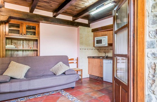 Pembes Apartment | Are you dreaming of an eventful vacation in the mountains? Then this quiet vacation apartment in rus