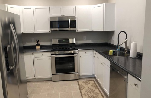 West End Apartment | Are you looking for the best place to stay? You found it!