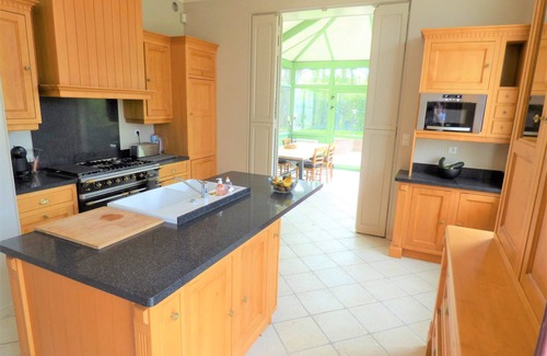 Douville-sur-Andelle Villa | Area 8000m2: Villa / Lounge-Pool int./ Tennis / 50ACTIVITIES near Lyons La Foret