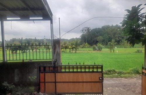 Batukliang Apartment | Area bebas