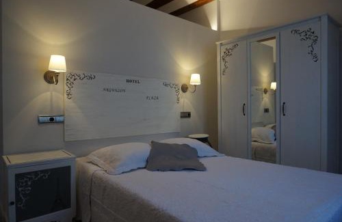 La Puebla De Arganzon Hotel | Arganzón Plaza