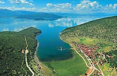 Lefkonas House | Arhontiko