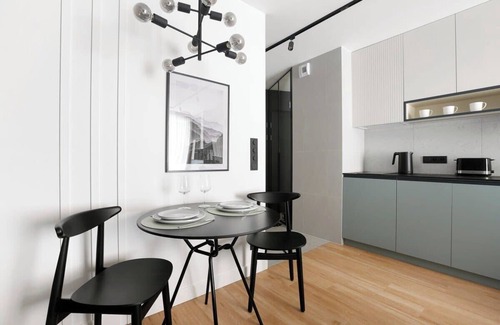 City Centre Apartment | Arianska 8A | Modern Studio | Balcony | SmartTV