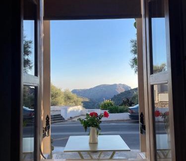 Kantanos-Selino House | Armela