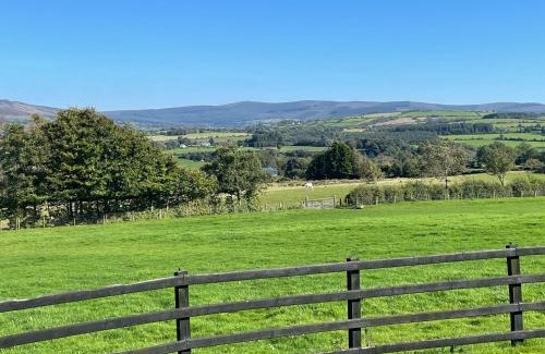 Omagh Bed & Breakfast | Arney Lodge Farm