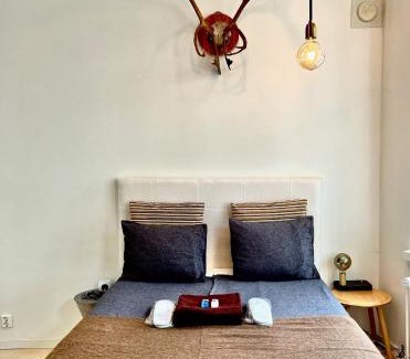 Punavuori Apartment | Art Nouveau - Jugend Talo in Helsinki Center Apartment