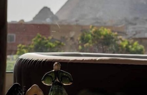 Al Haram Apartment | Artistic Home with Pyramids View