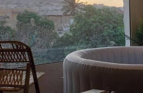 Al Haram Apartment | Artistic Home with Pyramids View