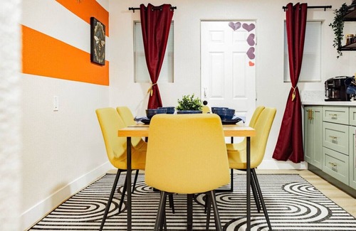 Las Vegas Apartment | Artsy Vegas Hideaway: Pool Table & Prime Location