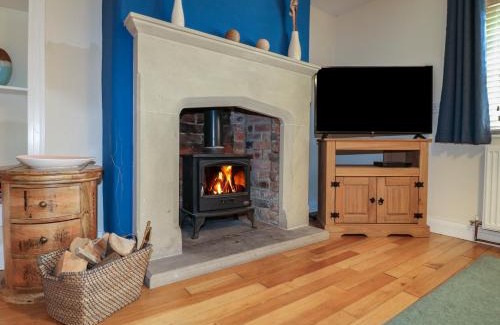 Alton House | Ash House