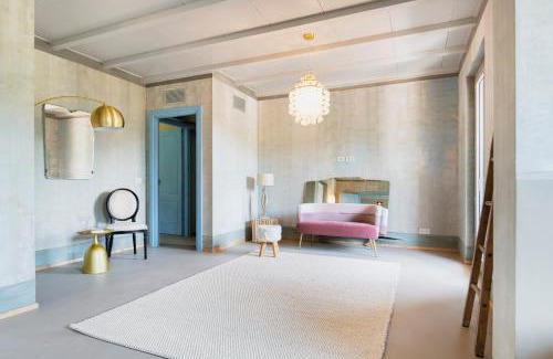 Barolo Villa | ASILO in BAROLO - La Villa