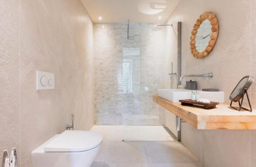 Barolo Villa | ASILO in BAROLO - La Villa