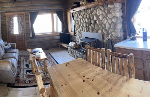 Darby Cabin | Aspen Cabin at Rye Creek Lodge