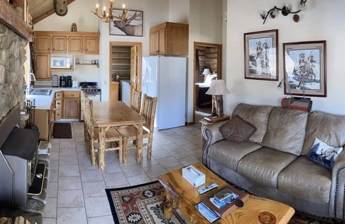 Darby Cabin | Aspen Cabin at Rye Creek Lodge