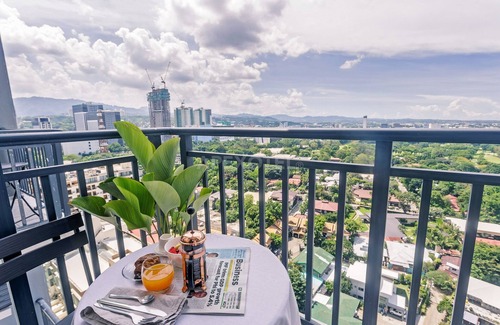 Mabolo Apartment | Astonishing Home Office Balcony Cebu CBD Furnished