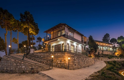 Lansdowne Bed & Breakfast | Astre Vue Resort