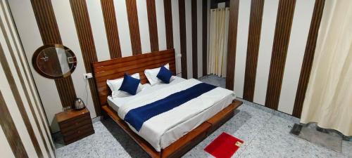 Rajgarhi Bed & Breakfast | Aswal Deluxe by StayApart